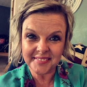 Meet your Posher, Karrie